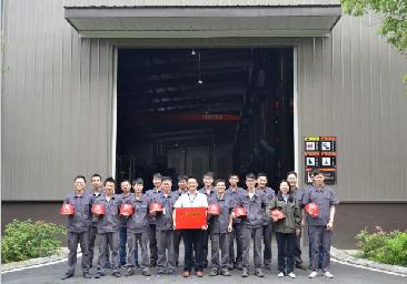  五四青年 | 与功夫竞走，让机械也有温度——造作二部喜获长沙高新区“工人前锋号”